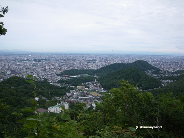 奥三角山