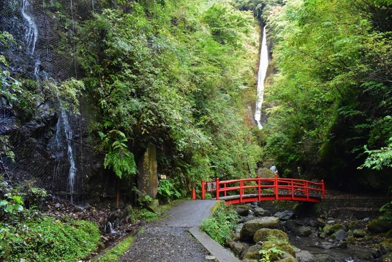 酒水の滝